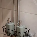 Nest- Cozy & Accessible Lägenhet