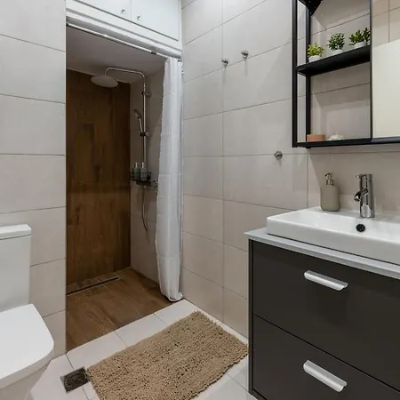 Nest- Cozy & Accessible Lejlighed *