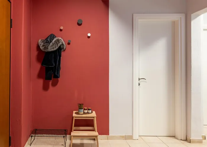 Nest- Cozy & Accessible *